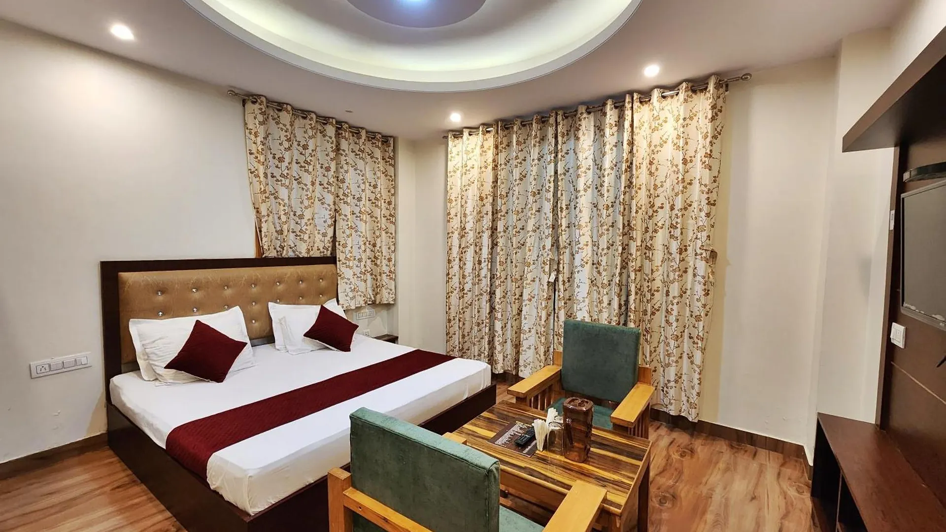 Homestay Royal Cedar Bnb Simla India