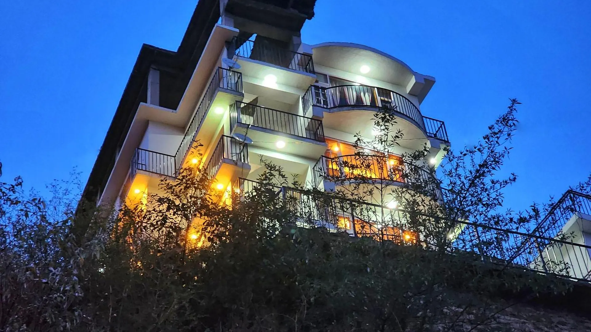 Royal Cedar Bnb Simla 0*, Shimla