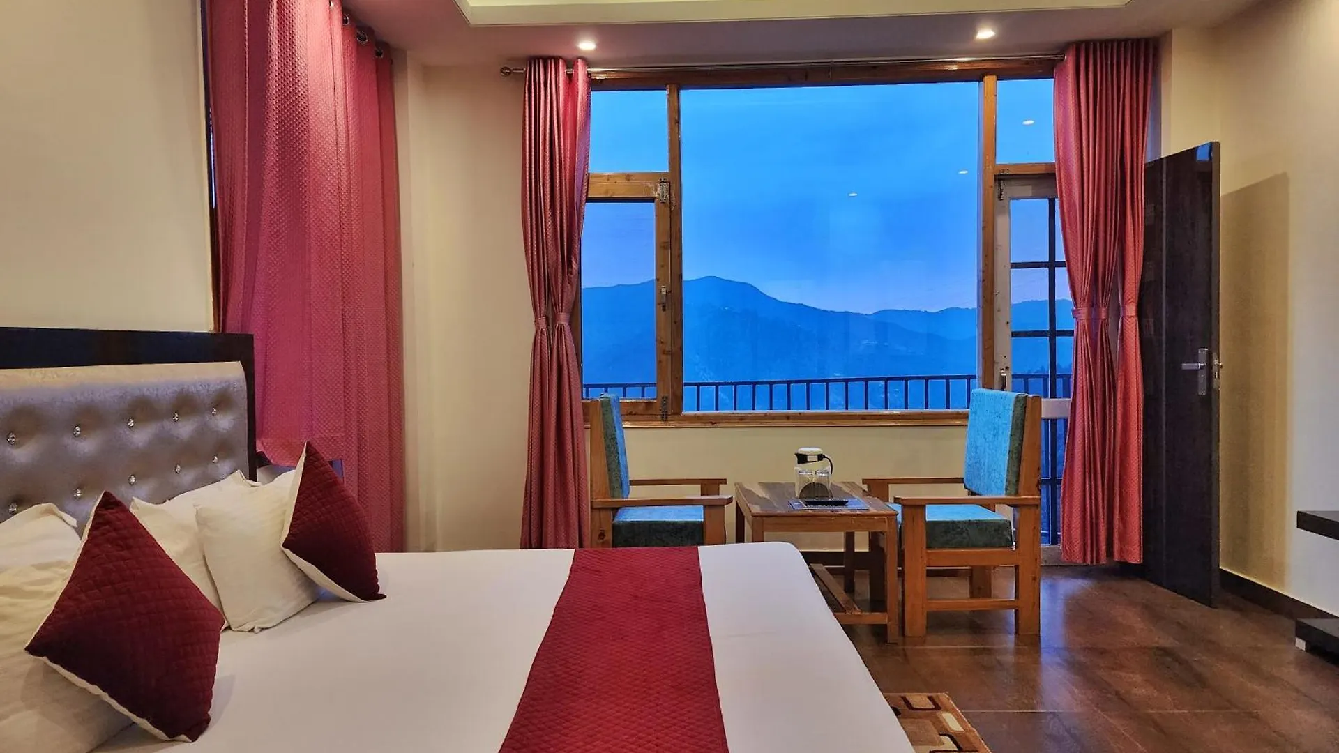 Homestay Royal Cedar Bnb Simla