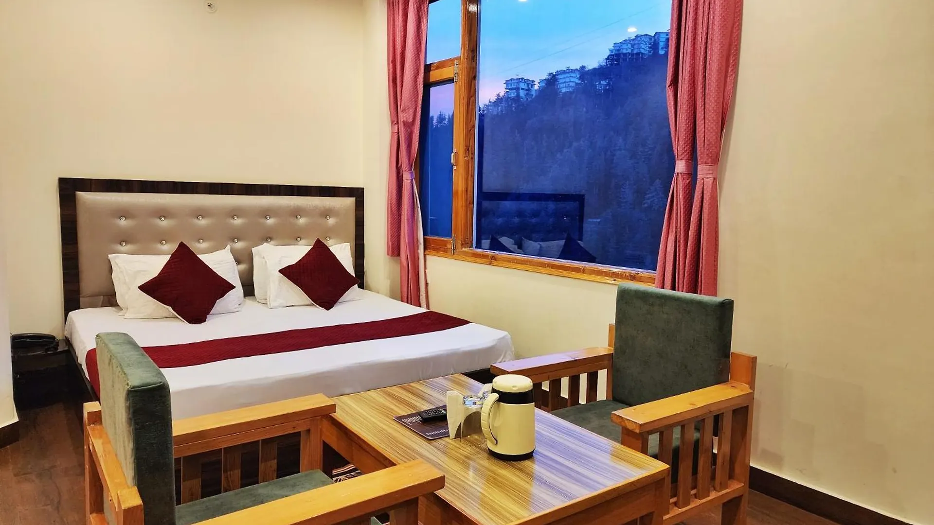 Royal Cedar Bnb Simla