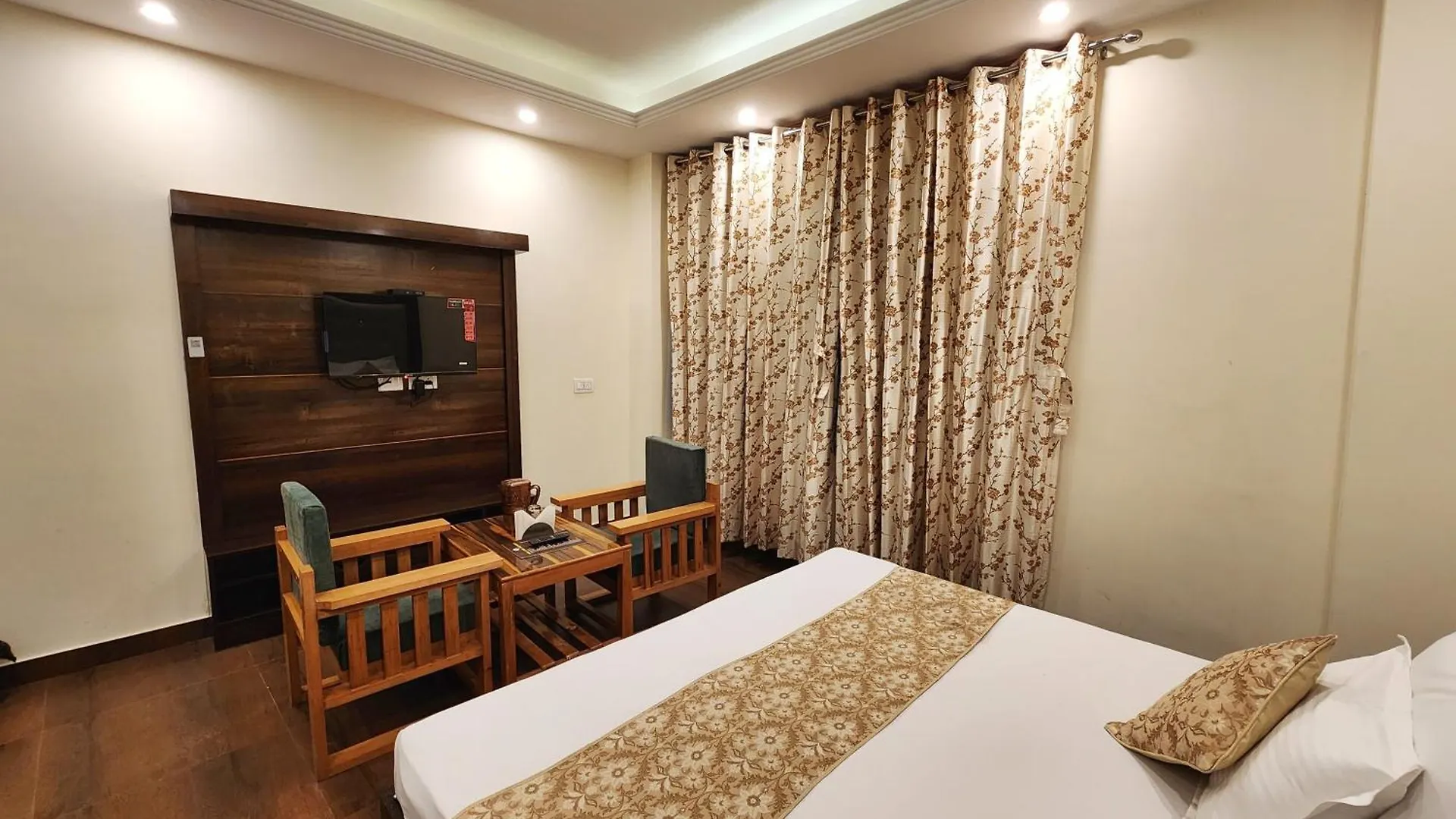 Royal Cedar Bnb Simla 0*, Shimla India