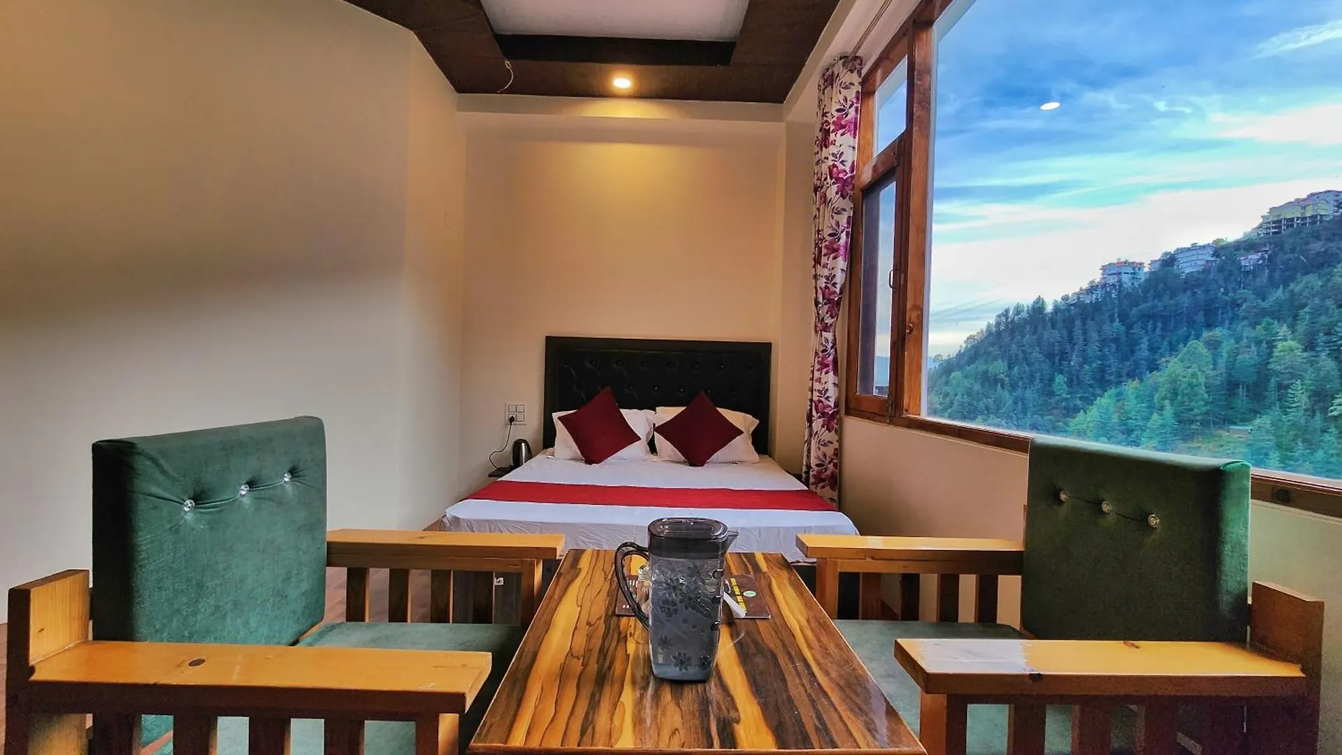 Homestay Royal Cedar Bnb Simla India