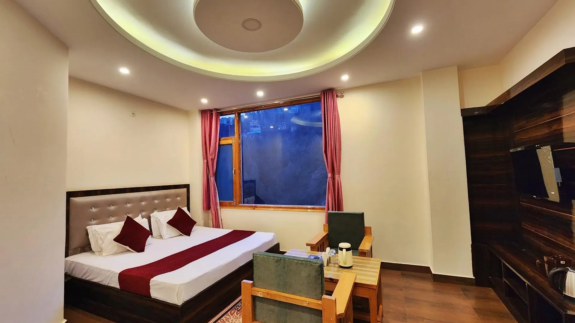 Royal Cedar Bnb Simla 0*, Shimla